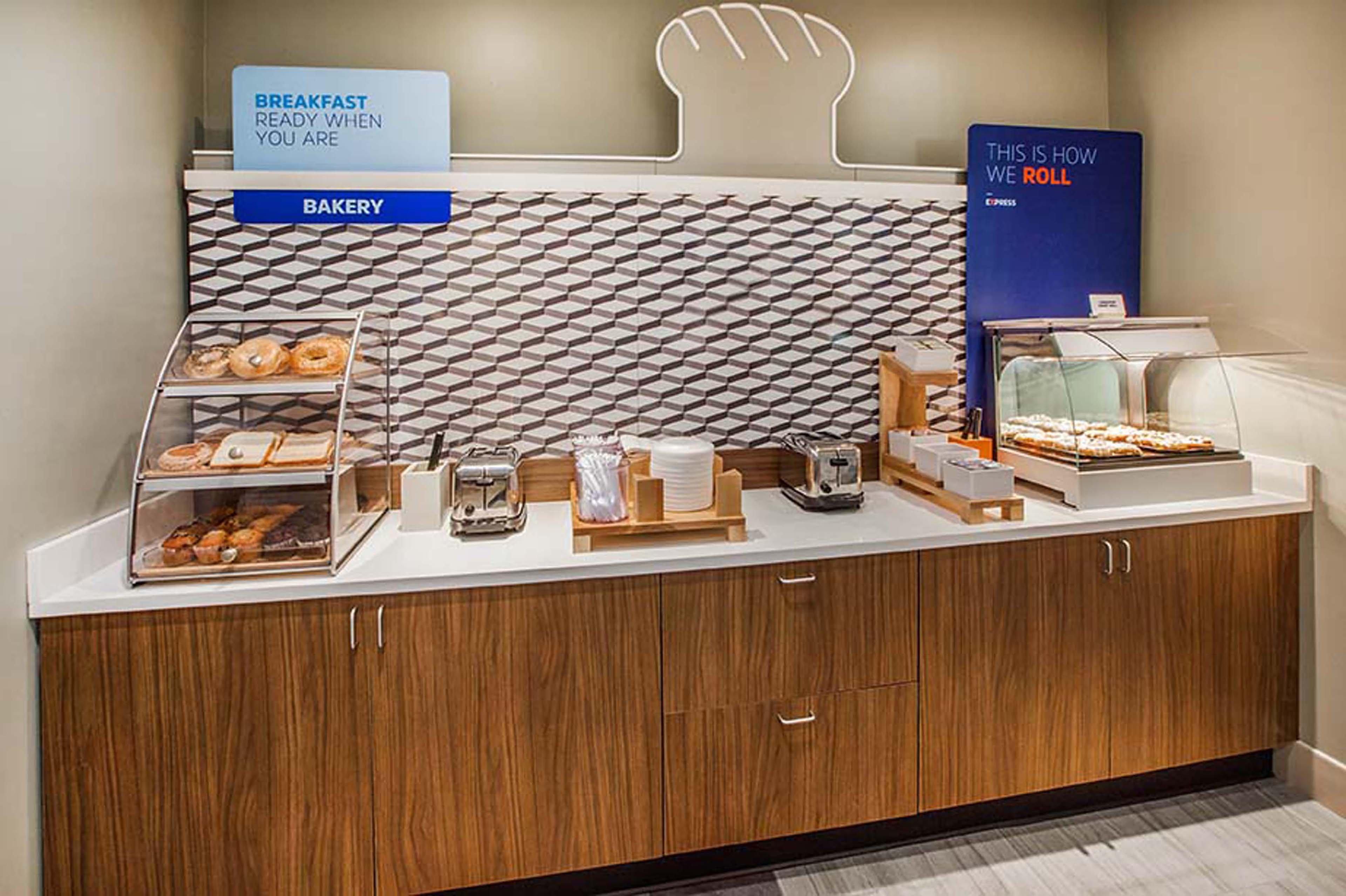 Holiday Inn Express & Suites Findlay North By Ihg Buitenkant foto